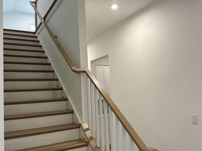 5205 Mint Harbor Way, Charlotte, NC 28269.  MLS# CAR4241159, YatesRealty ID 12686. Oak Stair Treads