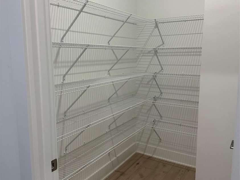 5205 Mint Harbor Way, Charlotte, NC 28269.  MLS# CAR4241159, YatesRealty ID 12686. Walk in Pantry