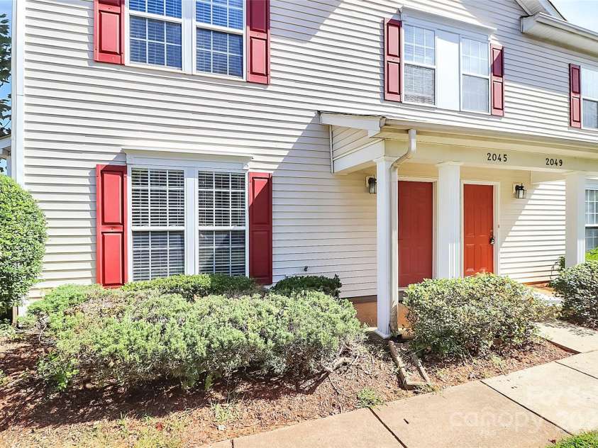 2045 Flushing Court, Charlotte, NC 28215.  MLS# CAR4256375, YatesRealty ID 12689. 