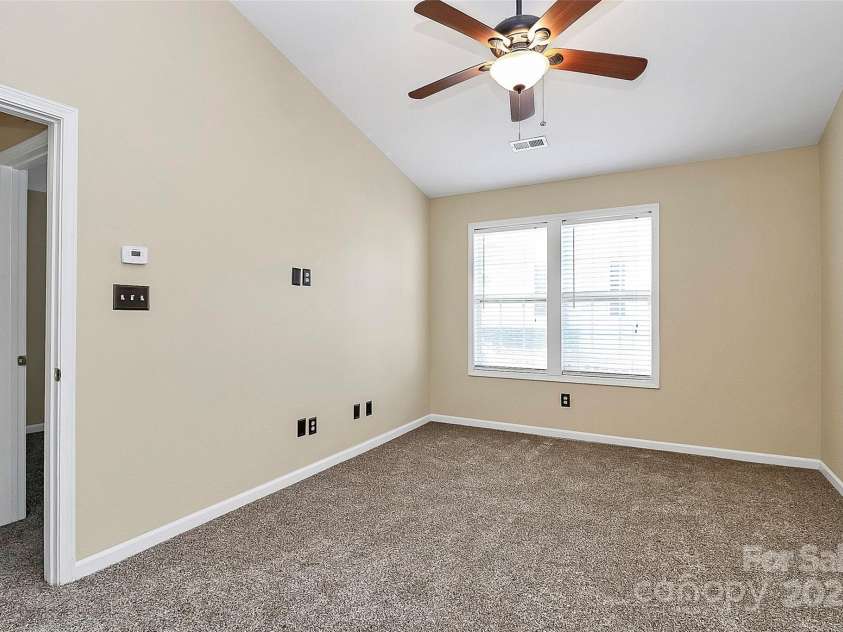 2045 Flushing Court, Charlotte, NC 28215.  MLS# CAR4256375, YatesRealty ID 12689. Primary