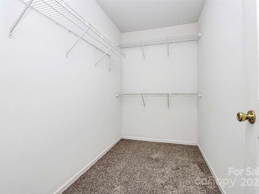 2045 Flushing Court, Charlotte, NC 28215.  MLS# CAR4256375, YatesRealty ID 12689. Walk-in primary closet