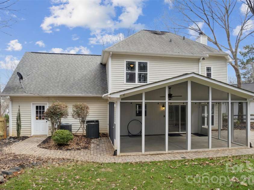 8307 Poplar Grove Circle, Waxhaw, NC 28173.  MLS# CAR4357386, YatesRealty ID 12689. Rear Elevation