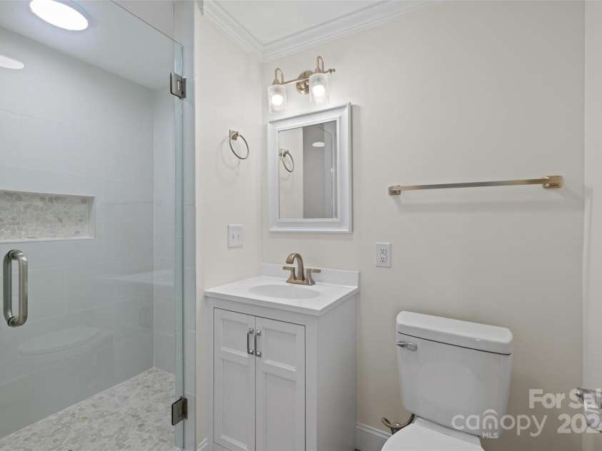 144 Hickory Hollow Lane, Taylorsville, NC 28681.  MLS# CAR4150453, YatesRealty ID 1269. 