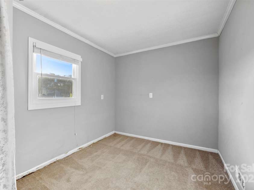 6621 Charlie Walker Road, Kannapolis, NC 28081.  MLS# CAR4321839, YatesRealty ID 1269. Bedroom