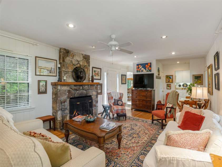 203 Lake Drive, Hendersonville, NC 28739.  MLS# CAR4255151, YatesRealty ID 12690. 