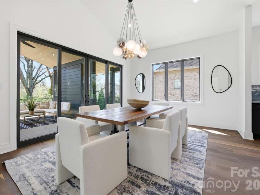 1423 Wendover Road, Charlotte, NC 28211.  MLS# CAR4360414, YatesRealty ID 12691. Dining Area