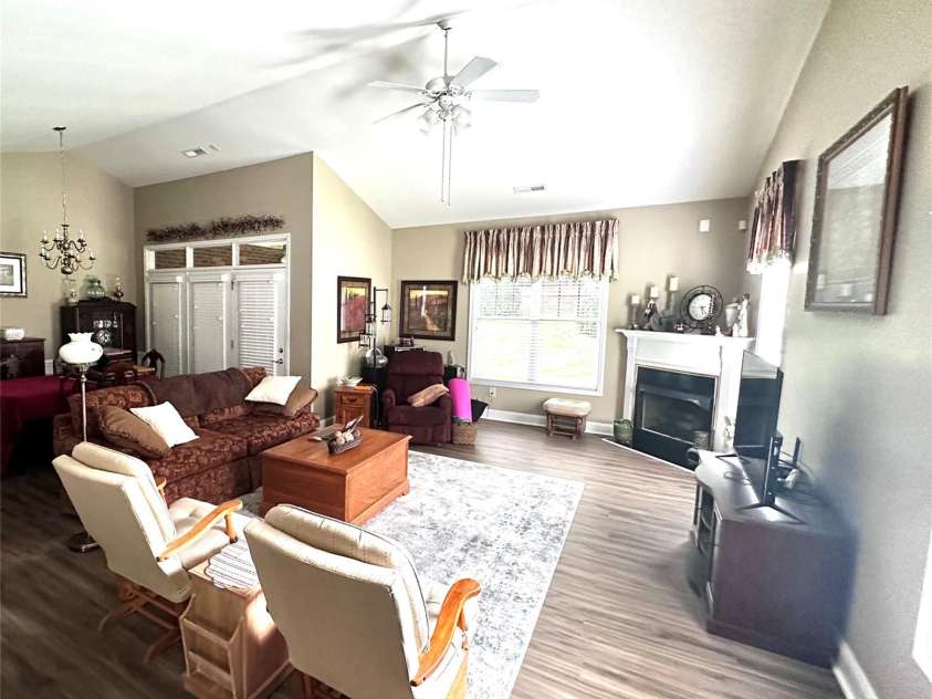 4223 Willow View Court, Matthews, NC 28105.  MLS# CAR4247768, YatesRealty ID 12691. 