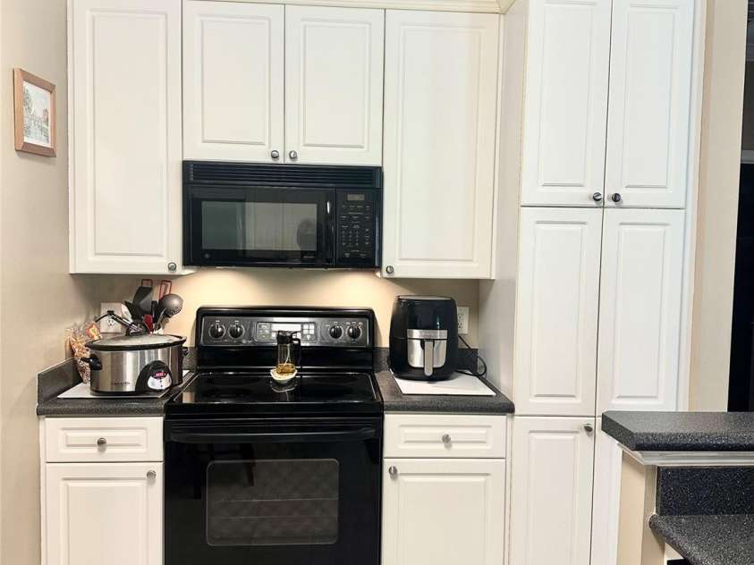 4223 Willow View Court, Matthews, NC 28105.  MLS# CAR4247768, YatesRealty ID 12691. 