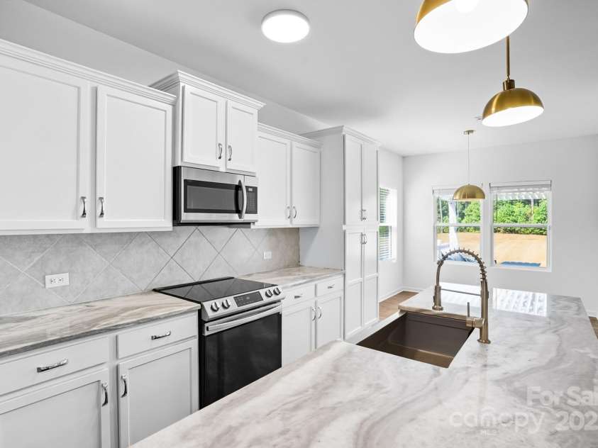 224 Old Harbor Drive, Mount Gilead, NC 27306.  MLS# CAR4303361, YatesRealty ID 12692. 