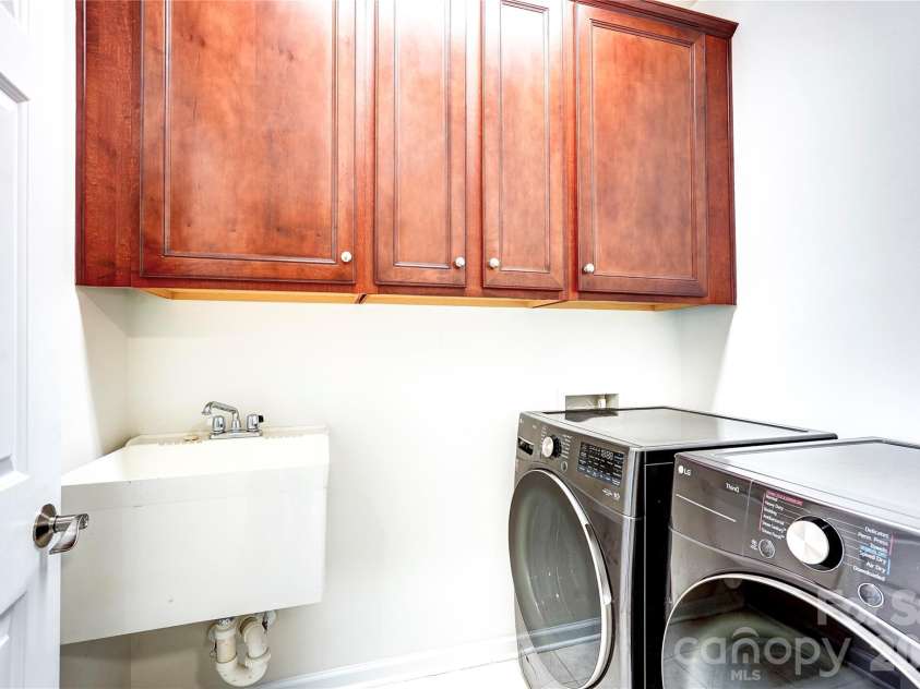 627 Sunfish Lane, Tega Cay, SC 29708.  MLS# CAR4360921, YatesRealty ID 12692. 