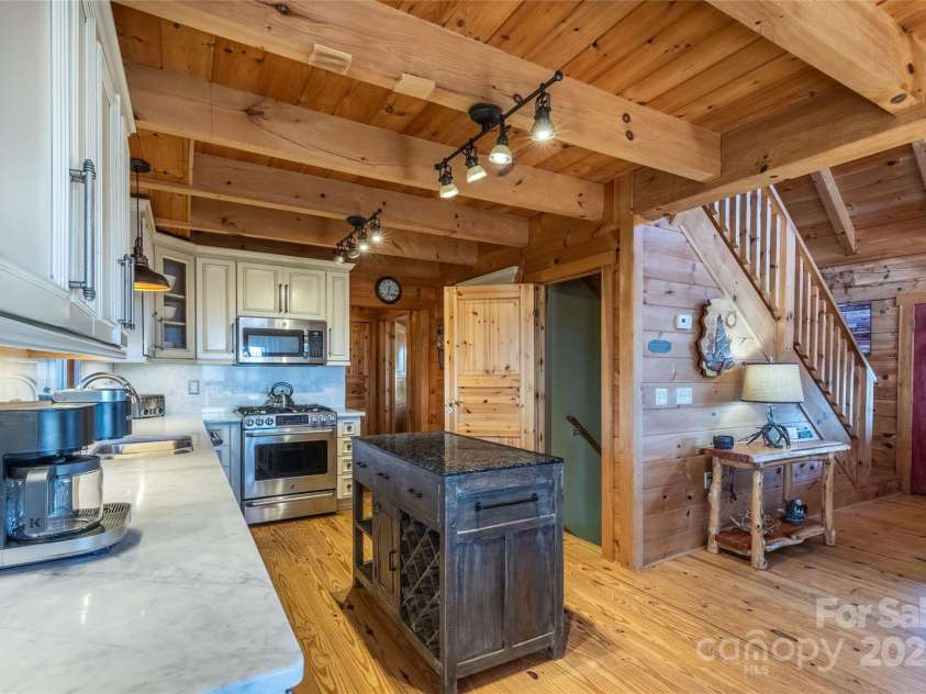 534 Eagles View Road, Bryson City, NC 28713.  MLS# CAR4215867, YatesRealty ID 12693. 