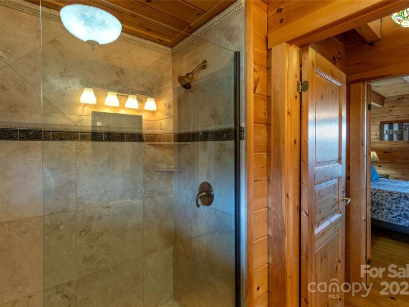 534 Eagles View Road, Bryson City, NC 28713.  MLS# CAR4215867, YatesRealty ID 12693. 