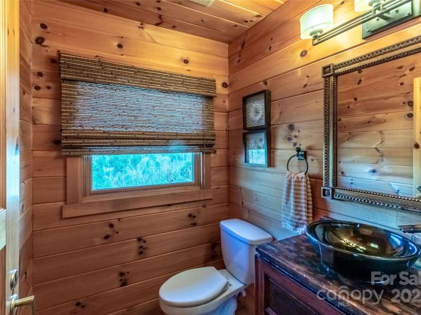 534 Eagles View Road, Bryson City, NC 28713.  MLS# CAR4215867, YatesRealty ID 12693. 