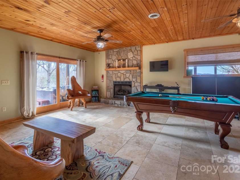 534 Eagles View Road, Bryson City, NC 28713.  MLS# CAR4215867, YatesRealty ID 12693. 