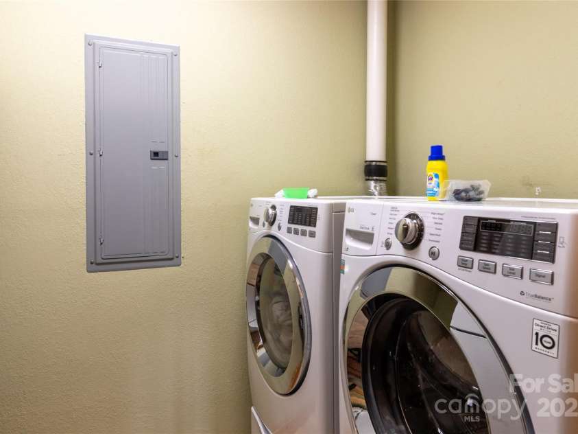 534 Eagles View Road, Bryson City, NC 28713.  MLS# CAR4215867, YatesRealty ID 12693. 