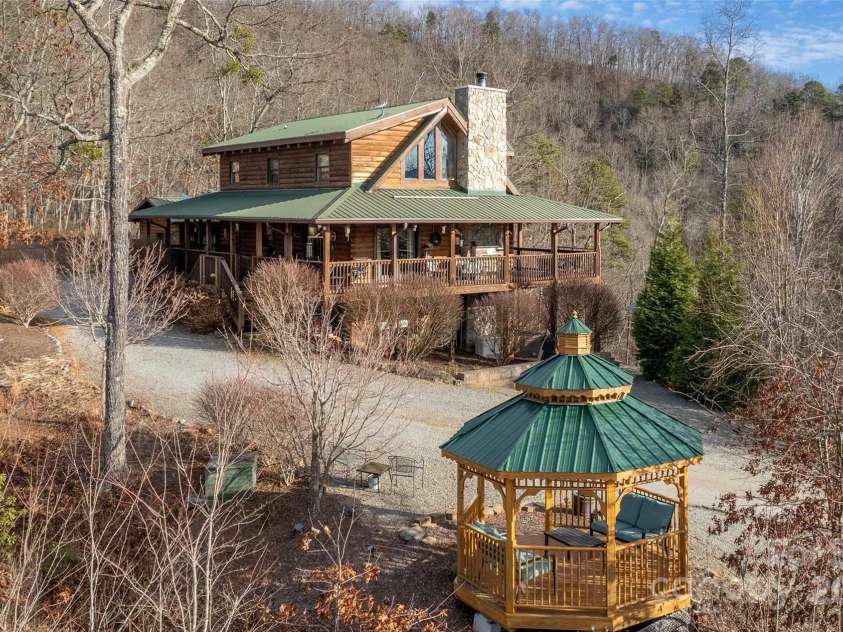 534 Eagles View Road, Bryson City, NC 28713.  MLS# CAR4215867, YatesRealty ID 12693. 