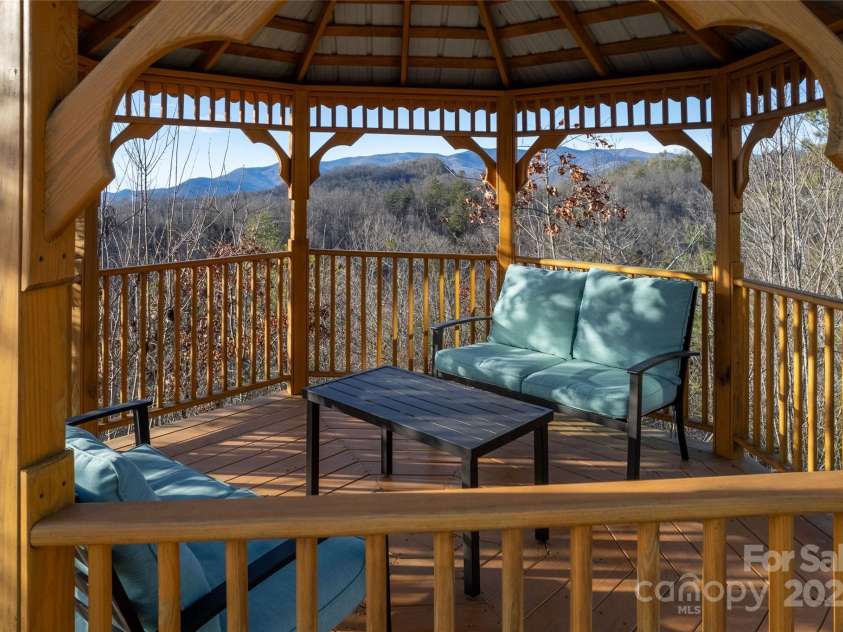 534 Eagles View Road, Bryson City, NC 28713.  MLS# CAR4215867, YatesRealty ID 12693. 