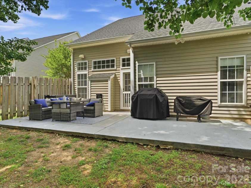 4084 Holly Villa Circle, Indian Trail, NC 28079.  MLS# CAR4365523, YatesRealty ID 12696. Full Size Very Functional Rear Patio