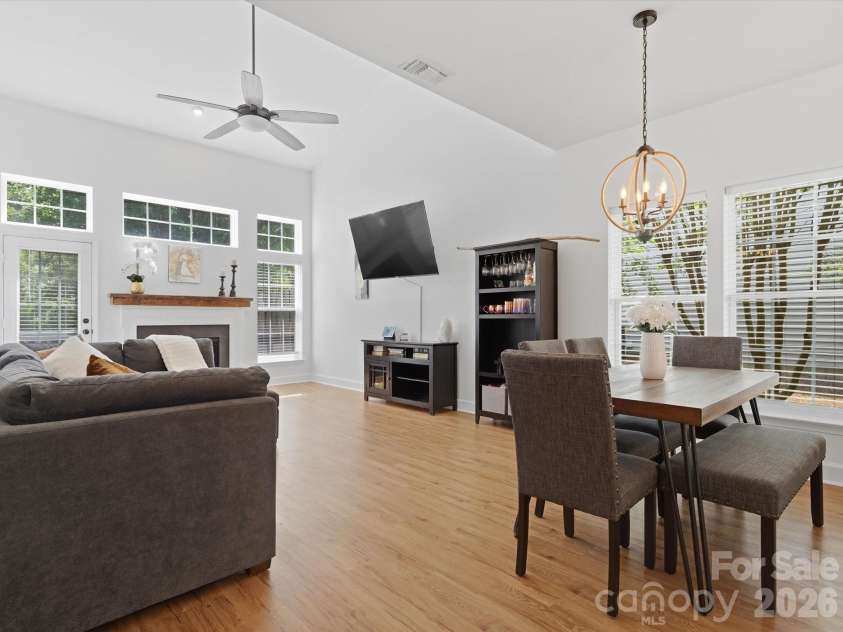 4084 Holly Villa Circle, Indian Trail, NC 28079.  MLS# CAR4365523, YatesRealty ID 12696. Great Room with Vaulted Ceiling