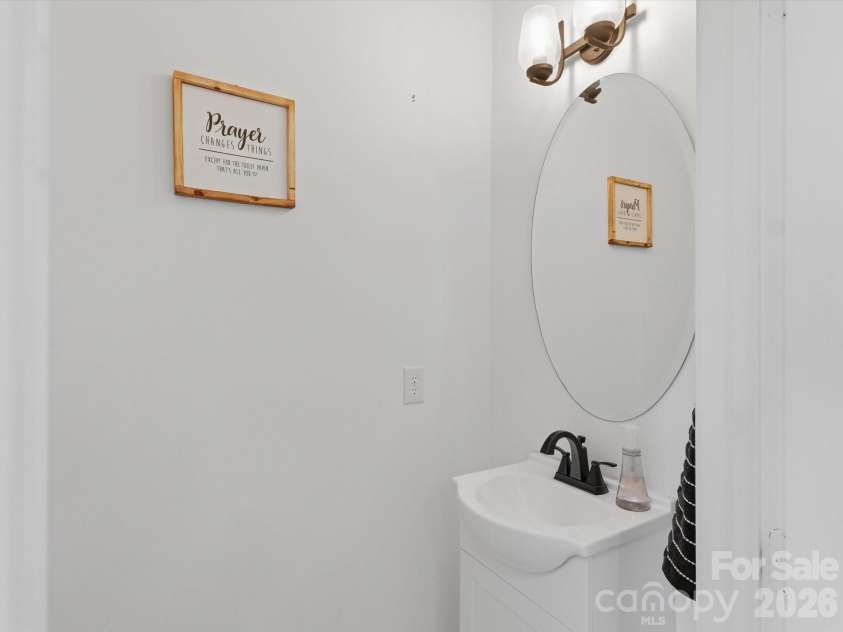 4084 Holly Villa Circle, Indian Trail, NC 28079.  MLS# CAR4365523, YatesRealty ID 12696. Half Bath