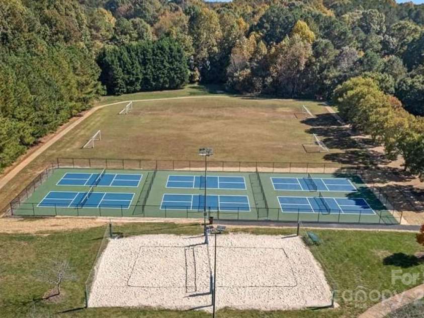 107 Cold Hollow Farms Drive, Mooresville, NC 28117.  MLS# CAR4218362, YatesRealty ID 12697. 