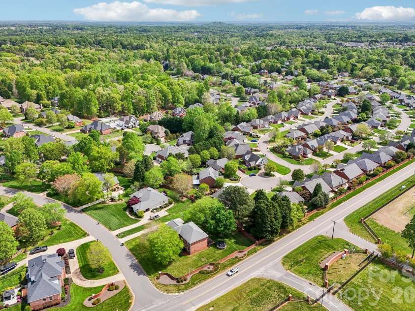 2005 Pinefield Court, Gastonia, NC 28056.  MLS# CAR4363105, YatesRealty ID 12697. 