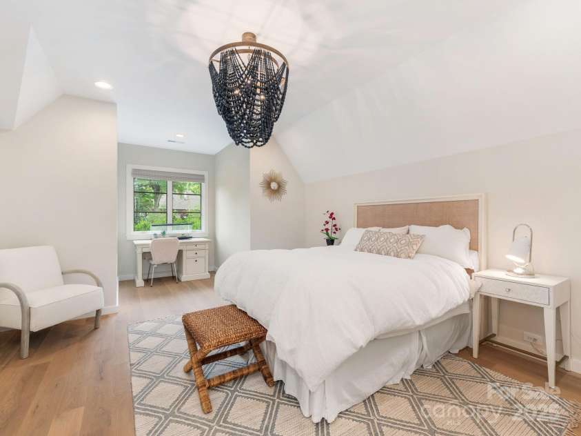 2343 Vernon Drive, Charlotte, NC 28211.  MLS# CAR4247008, YatesRealty ID 12698. Bedroom