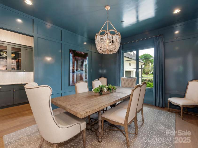 2343 Vernon Drive, Charlotte, NC 28211.  MLS# CAR4247008, YatesRealty ID 12698. Dining Room