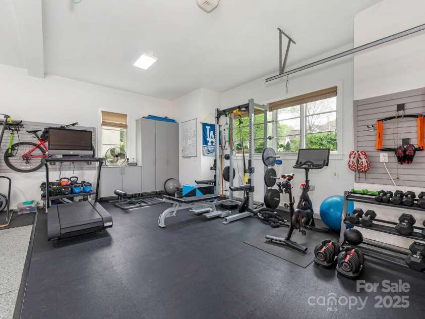2343 Vernon Drive, Charlotte, NC 28211.  MLS# CAR4247008, YatesRealty ID 12698. Gym Space in Garage