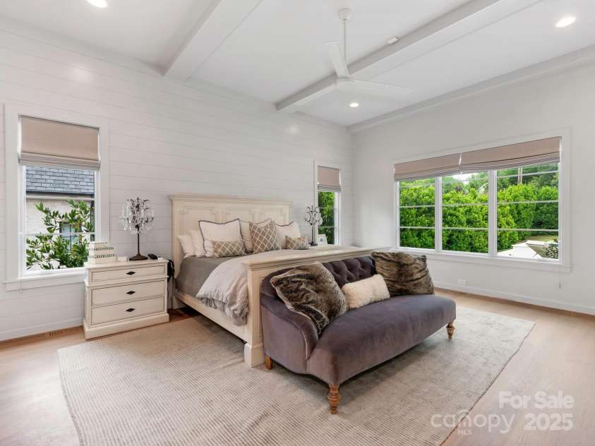 2343 Vernon Drive, Charlotte, NC 28211.  MLS# CAR4247008, YatesRealty ID 12698. Primary Bedroom
