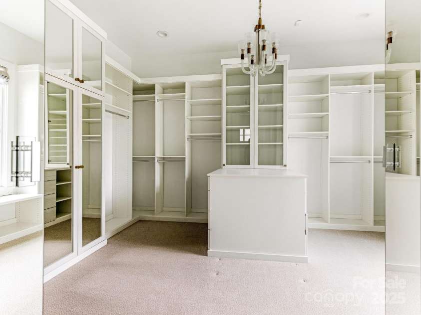 2343 Vernon Drive, Charlotte, NC 28211.  MLS# CAR4247008, YatesRealty ID 12698. Primary Closet #1