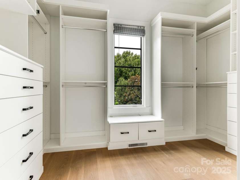 2343 Vernon Drive, Charlotte, NC 28211.  MLS# CAR4247008, YatesRealty ID 12698. Primary Closet #2