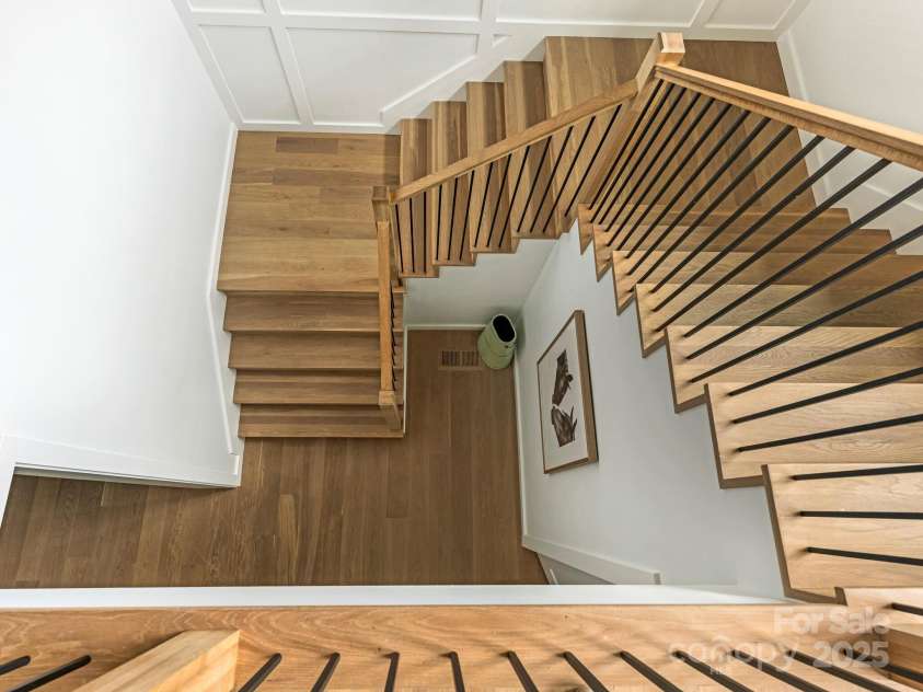 2343 Vernon Drive, Charlotte, NC 28211.  MLS# CAR4247008, YatesRealty ID 12698. Staircase