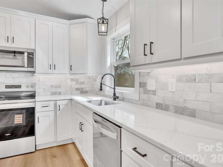 2572 Teague Street, Lincolnton, NC 28092.  MLS# CAR4356626, YatesRealty ID 12698. 