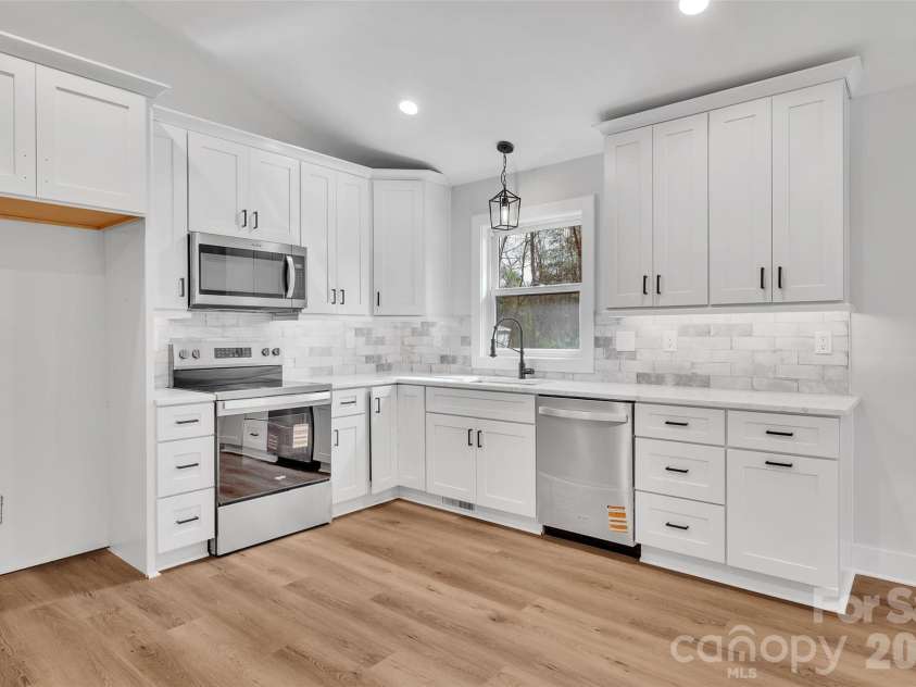 2572 Teague Street, Lincolnton, NC 28092.  MLS# CAR4356626, YatesRealty ID 12698. 