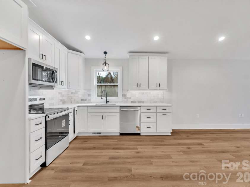 2572 Teague Street, Lincolnton, NC 28092.  MLS# CAR4356626, YatesRealty ID 12698. 