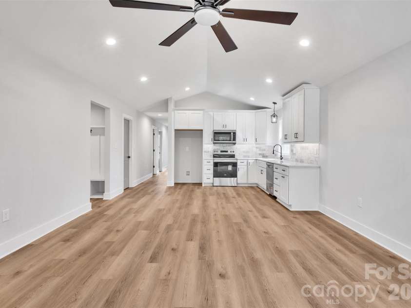 2572 Teague Street, Lincolnton, NC 28092.  MLS# CAR4356626, YatesRealty ID 12698. 