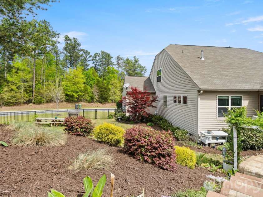 4708 Summerside Drive, Clover, SC 29710.  MLS# CAR4367518, YatesRealty ID 12698. 