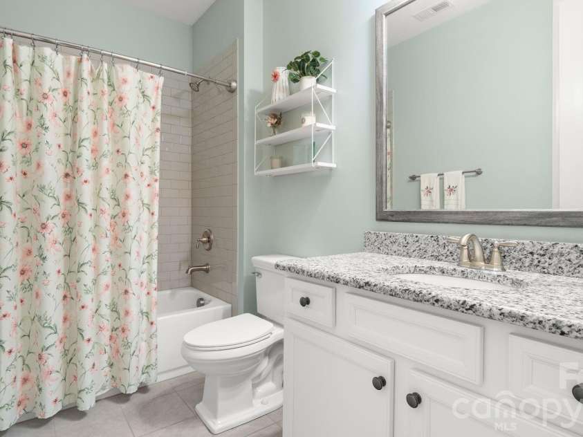 2696 Suffolk Place, Fort Mill, SC 29715.  MLS# CAR4368761, YatesRealty ID 12699. 