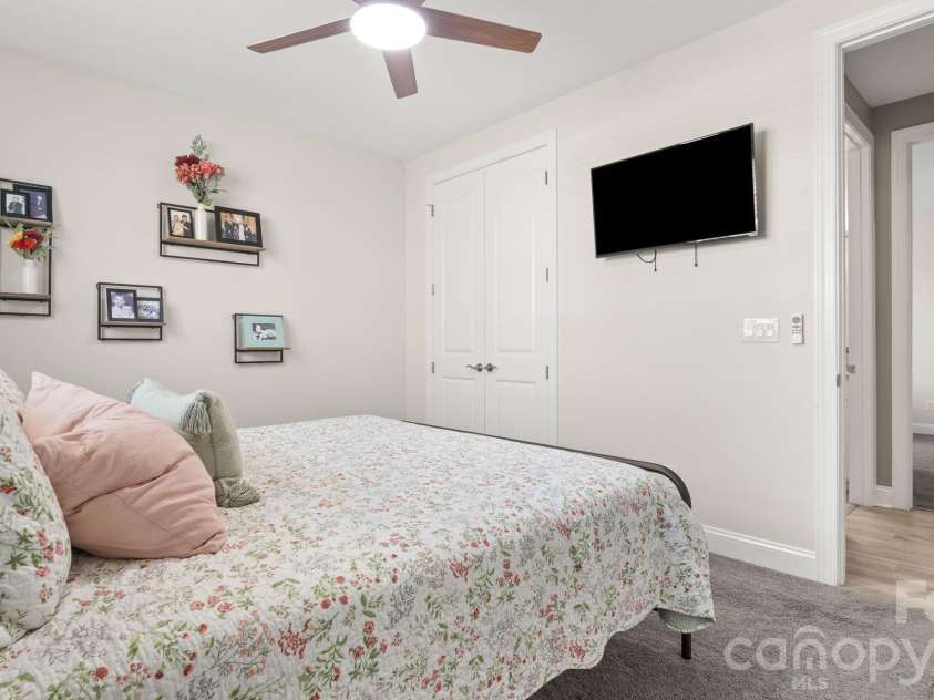 2696 Suffolk Place, Fort Mill, SC 29715.  MLS# CAR4368761, YatesRealty ID 12699. 