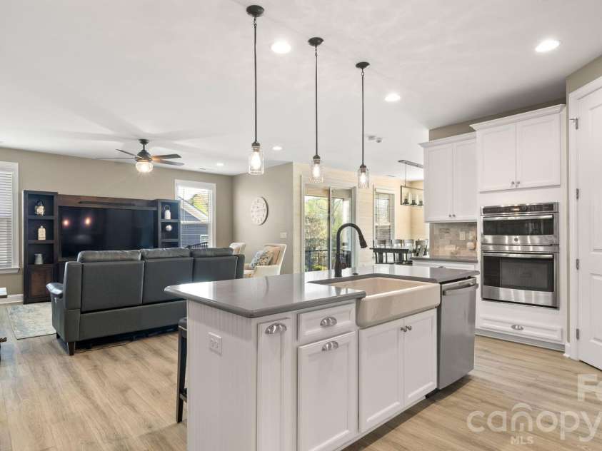 2696 Suffolk Place, Fort Mill, SC 29715.  MLS# CAR4368761, YatesRealty ID 12699. 