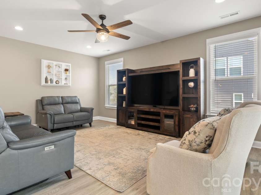 2696 Suffolk Place, Fort Mill, SC 29715.  MLS# CAR4368761, YatesRealty ID 12699. 