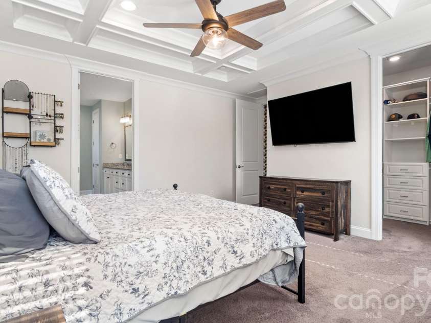 2696 Suffolk Place, Fort Mill, SC 29715.  MLS# CAR4368761, YatesRealty ID 12699. 