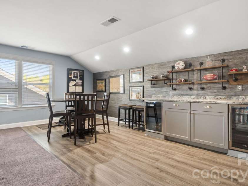 2696 Suffolk Place, Fort Mill, SC 29715.  MLS# CAR4368761, YatesRealty ID 12699. 