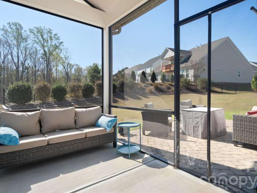2696 Suffolk Place, Fort Mill, SC 29715.  MLS# CAR4368761, YatesRealty ID 12699. 
