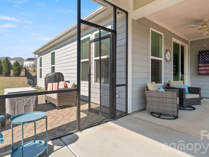 2696 Suffolk Place, Fort Mill, SC 29715.  MLS# CAR4368761, YatesRealty ID 12699. 