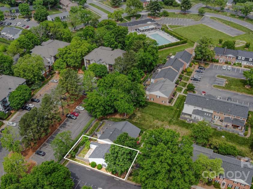 8325 Knights Bridge Road, Charlotte, NC 28210.  MLS# CAR4250598, YatesRealty ID 12699. Community (Aerial)