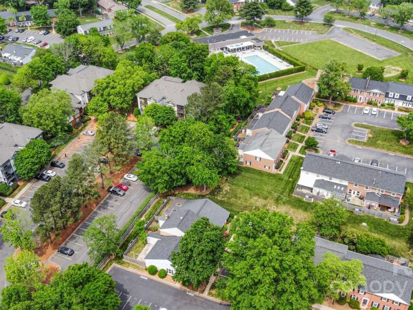 8325 Knights Bridge Road, Charlotte, NC 28210.  MLS# CAR4250598, YatesRealty ID 12699. Community (Aerial)