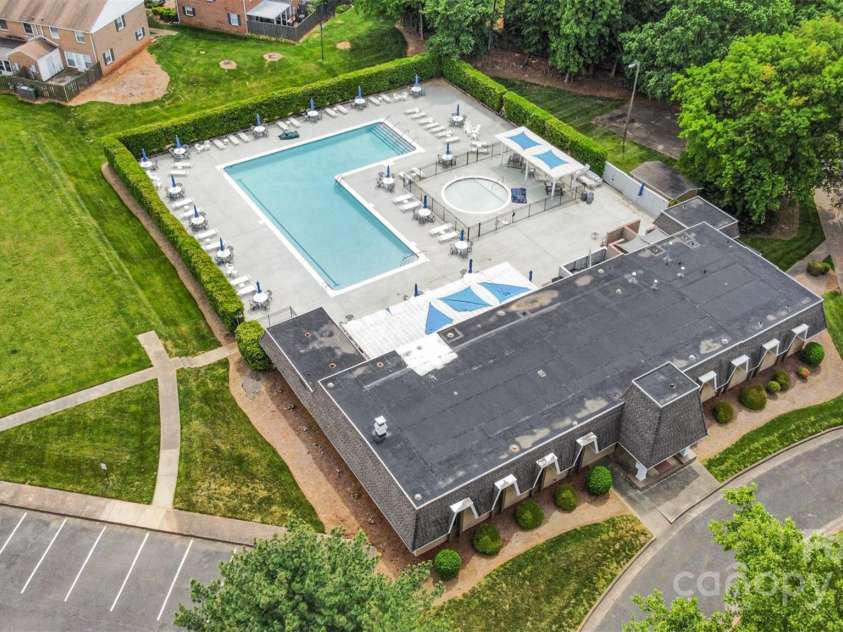 8325 Knights Bridge Road, Charlotte, NC 28210.  MLS# CAR4250598, YatesRealty ID 12699. Community Pool, Gym, & Clubhouse