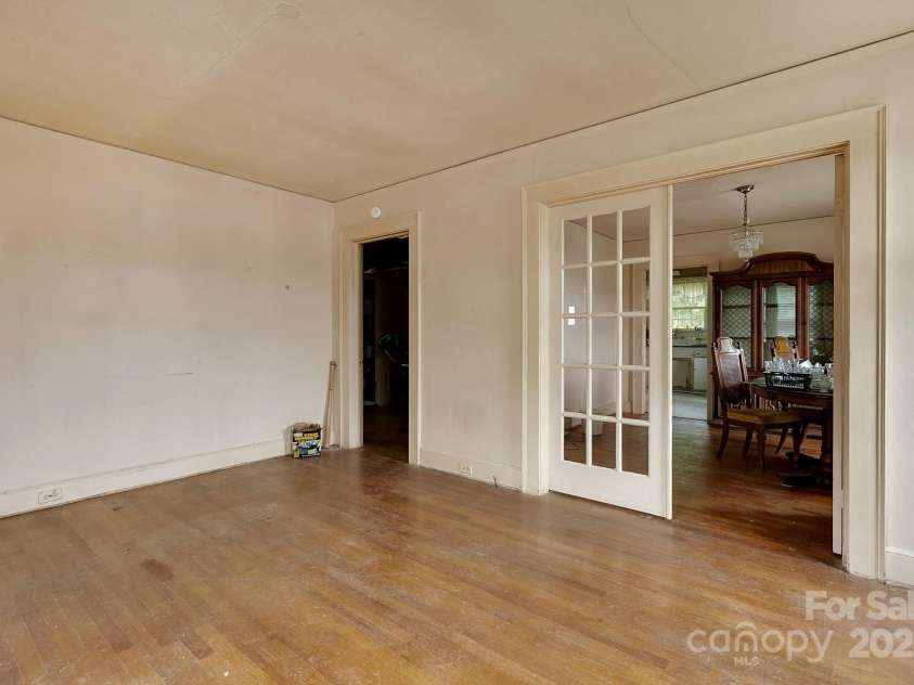 114 5th Street, Albemarle, NC 28001.  MLS# CAR4250566, YatesRealty ID 127. 